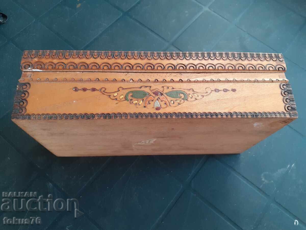 Delivery of Old wooden box Bulgarian warrior Delivery of Old wooden box Bulgarian warrior