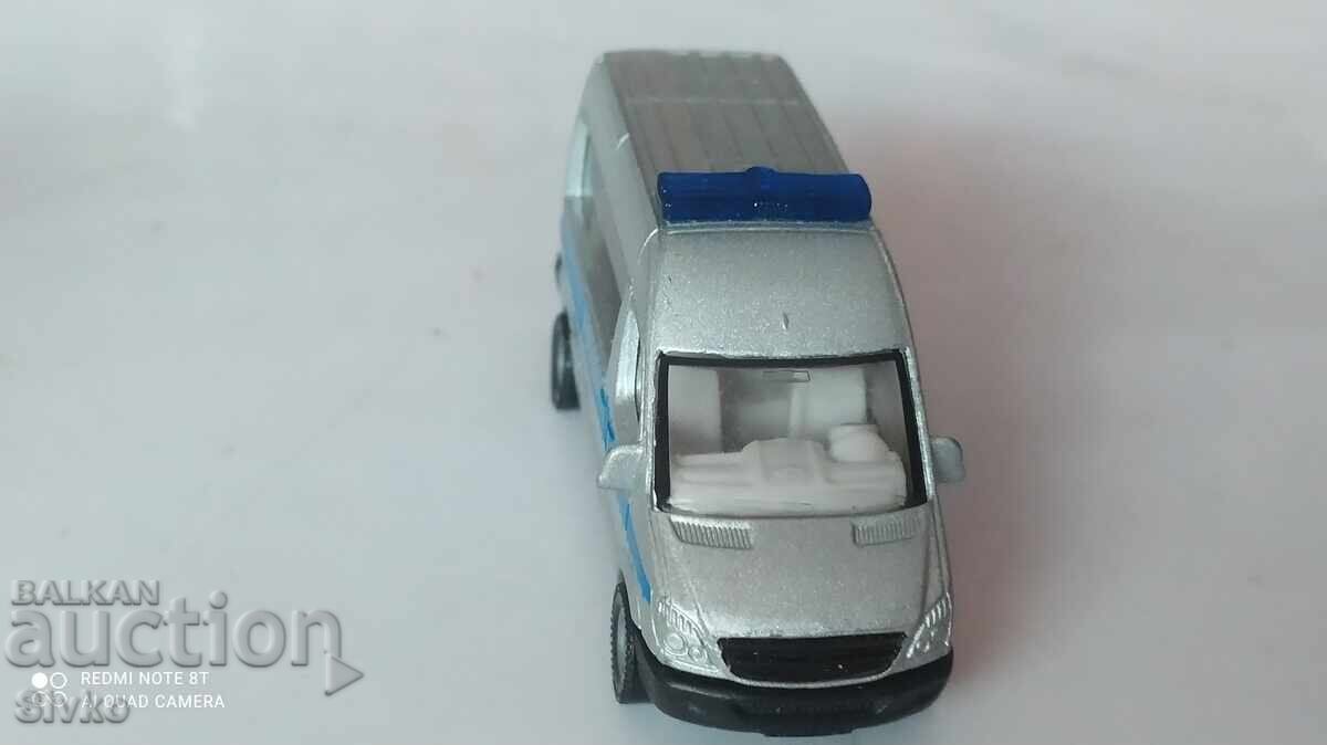 Cărucior de dubă de poliție cu preț 2.99 BGN | € 1.53 Cărucior de dubă de poliție cu preț 2.99 BGN | € 1.53