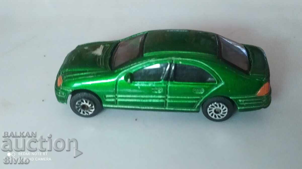 Аукцион Количка зелена Аукцион Количка зелена