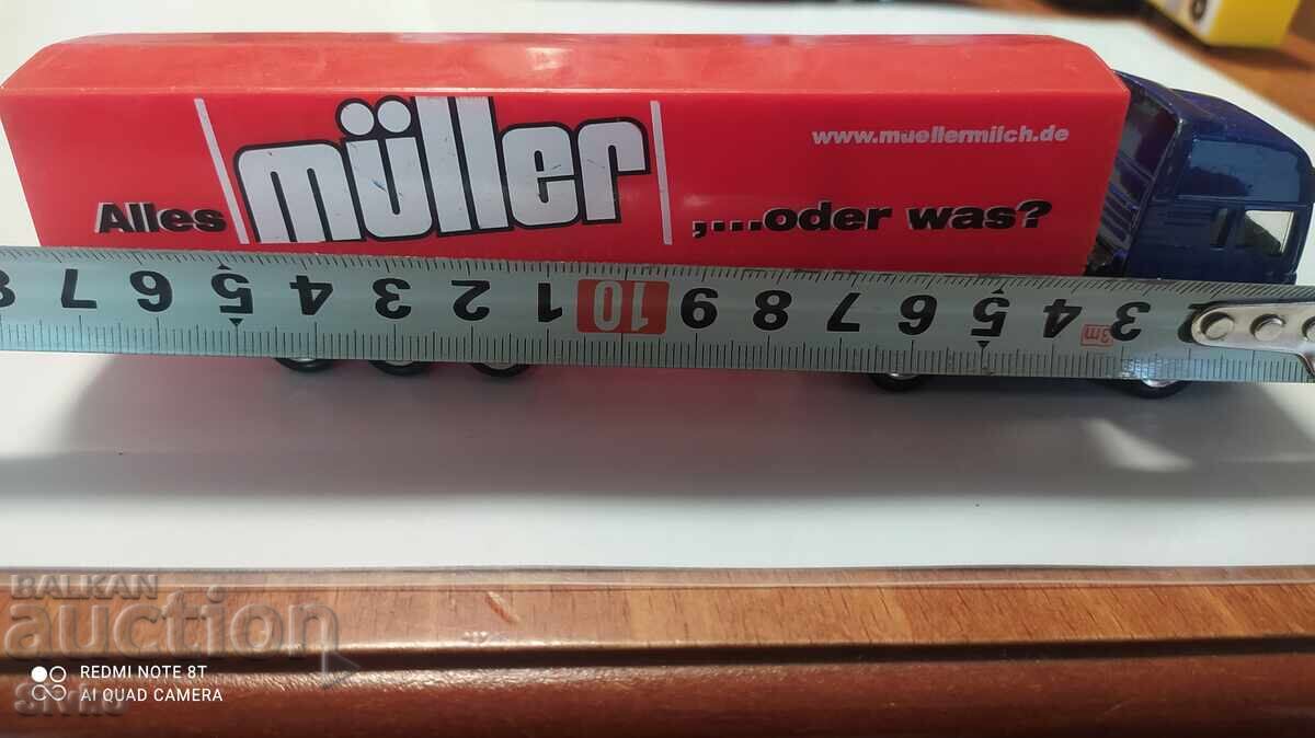 Licitație Camion cu cărucioare