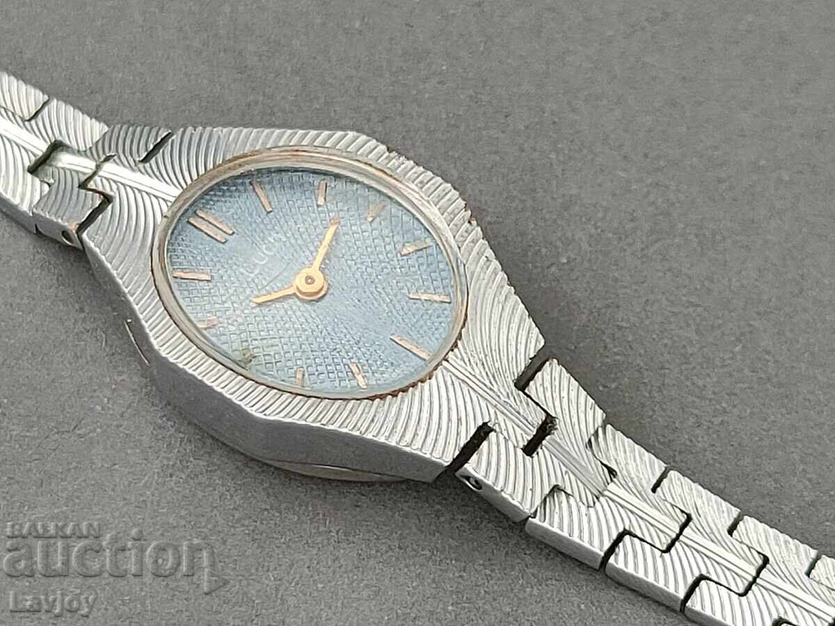 Luch * Luch *ladies retro watch with price 30.00 BGN | € 15.34 Luch * Luch *ladies retro watch with price 30.00 BGN | € 15.34