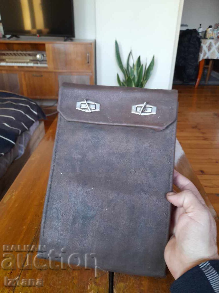 Old car tool bag with price 27.00 BGN | € 13.80 Old car tool bag with price 27.00 BGN | € 13.80