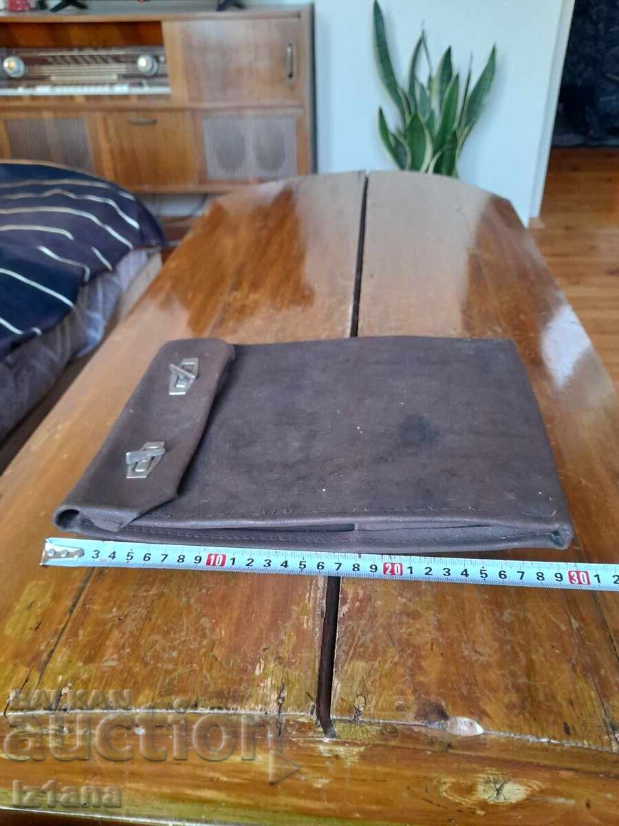 Delivery of Old car tool bag Delivery of Old car tool bag