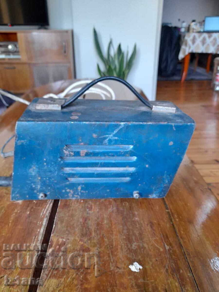 Old Neckermann battery charger with price 100.00 BGN | € 51.13 Old Neckermann battery charger with price 100.00 BGN | € 51.13