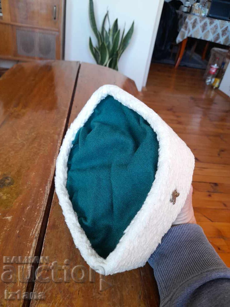 Auction  Stara Shapka, Kalpak Chavdarche