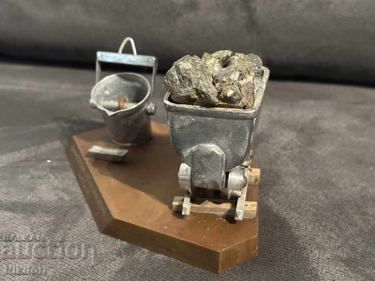 Δημοπρασία Soc Diorama Souvenir Mining Trolley Δημοπρασία Soc Diorama Souvenir Mining Trolley