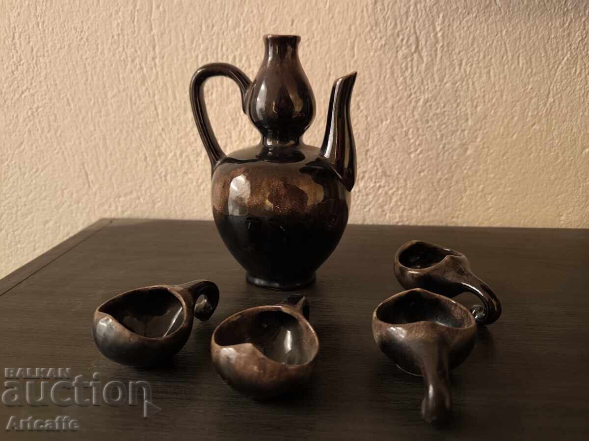 Κεραμικό σέρβις για θερμαινόμενο κονιάκ Κεραμικό σέρβις για θερμαινόμενο κονιάκ