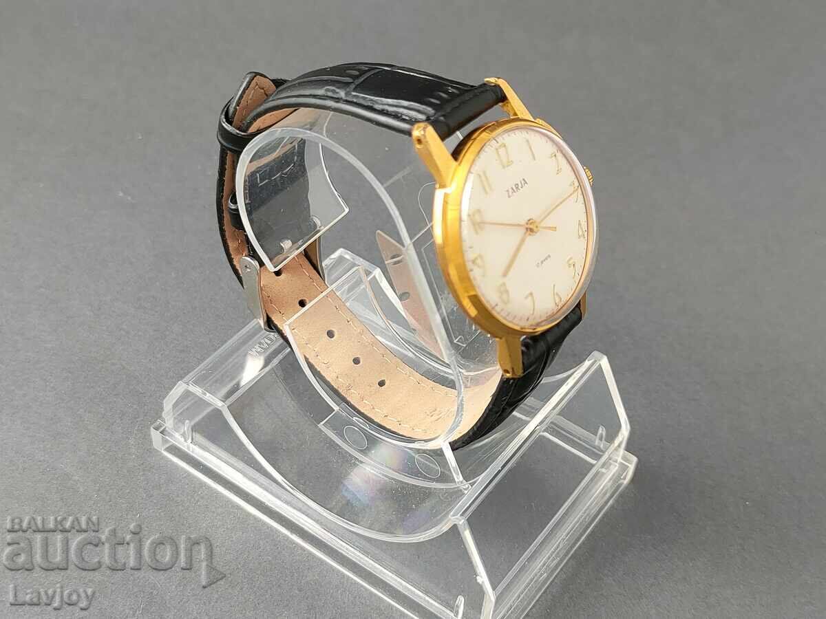 Аукцион Заря☭Zarja☭ au 10 позлатен ретро часовник Аукцион Заря☭Zarja☭ au 10 позлатен ретро часовник