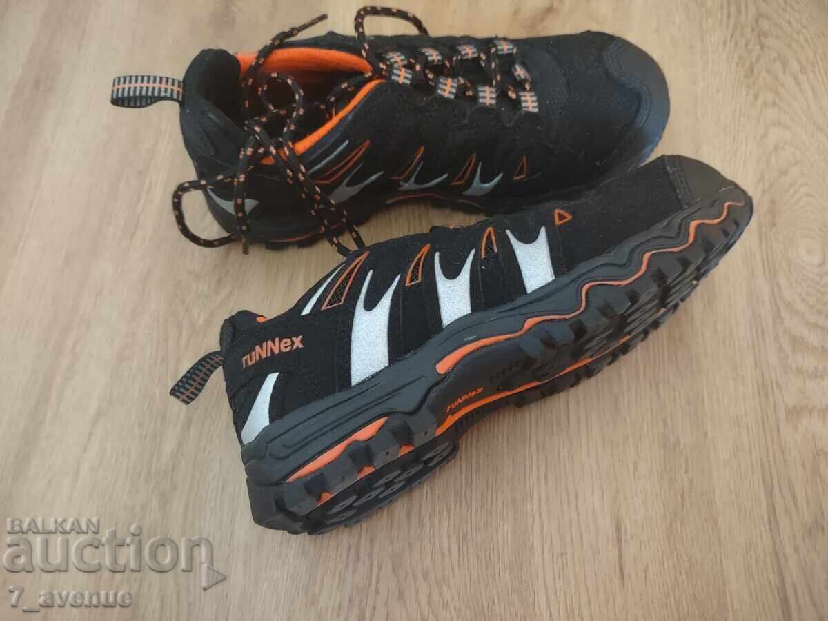 Auction Women's boots, great in every way, 12.02.2025 Auction Women's boots, great in every way, 12.02.2025