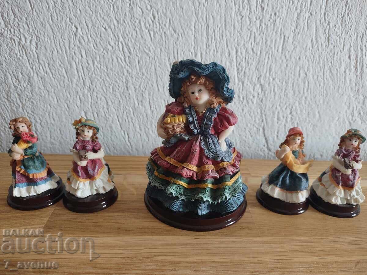 Auction  Figures 5 pieces, decoration, very beautiful, 28.02.2025