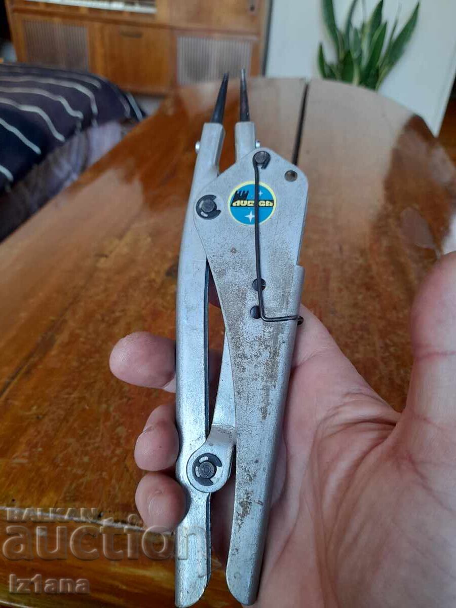 Old ring pliers, pliers with price 43.00 BGN | € 21.99