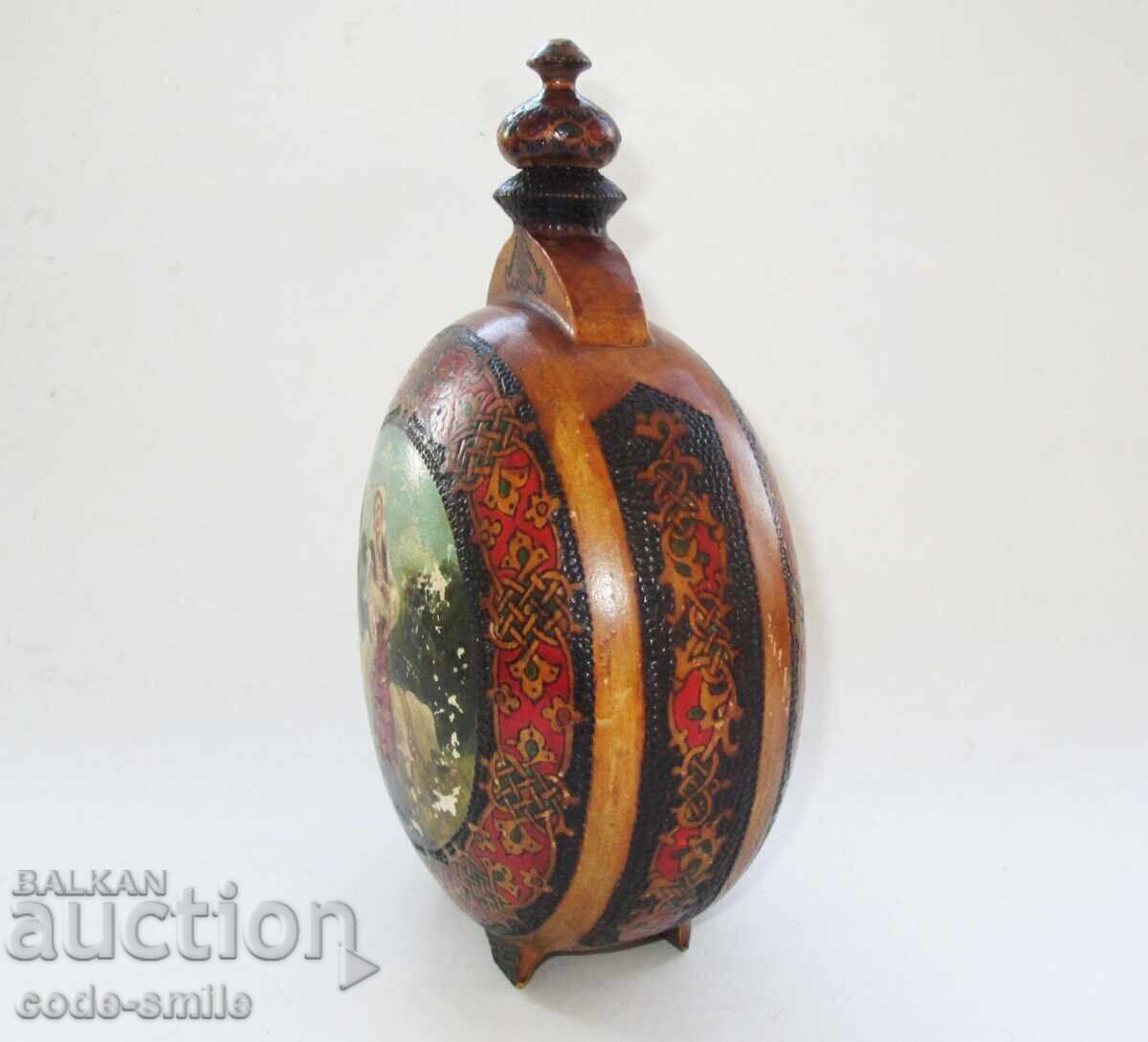 Old author's wooden box with oil paintings with price 200.00 BGN | € 102.26 Old author's wooden box with oil paintings with price 200.00 BGN | € 102.26