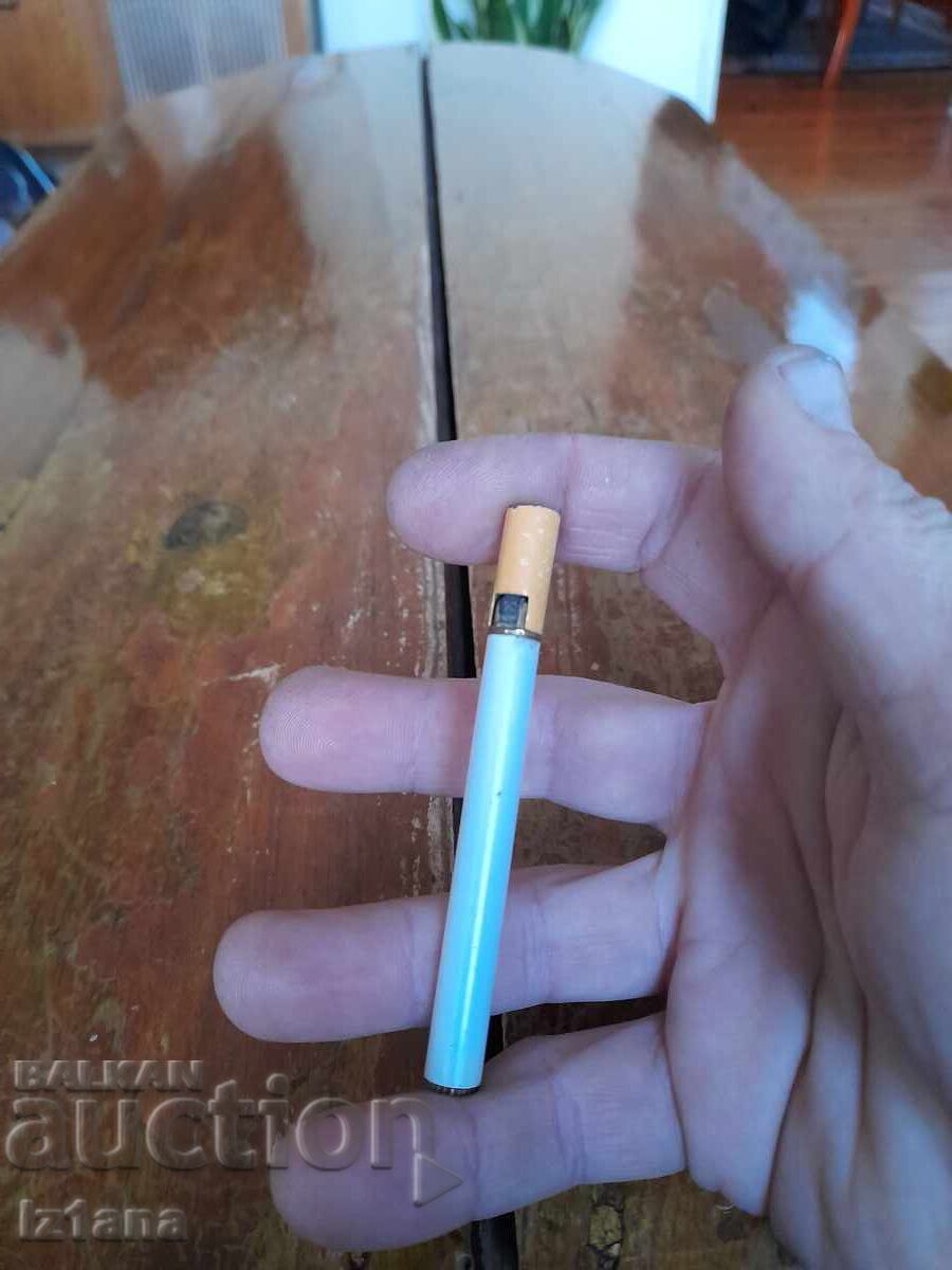 Auction  Old Cigarette Lighter