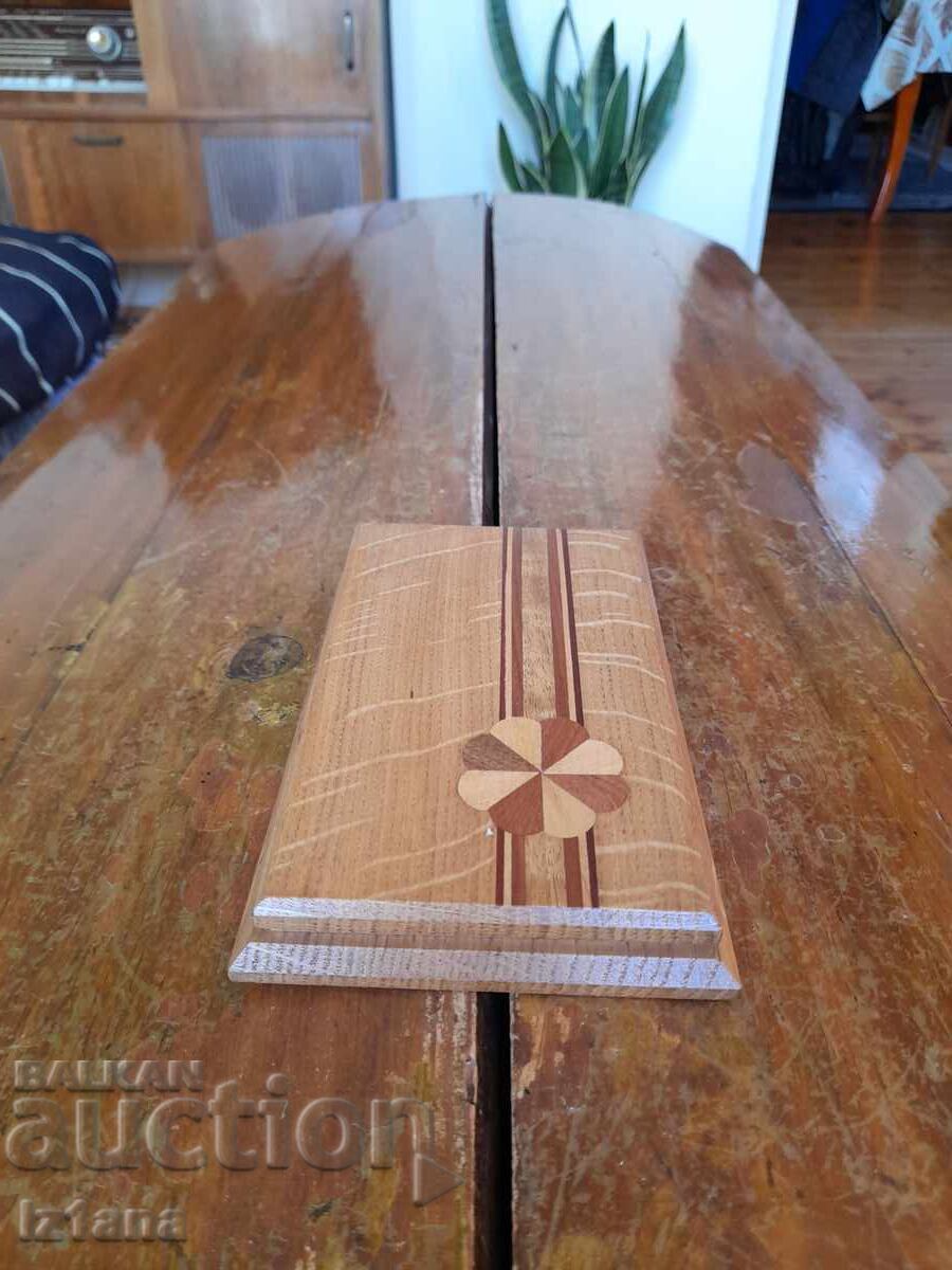 Caiet vechi din lemn