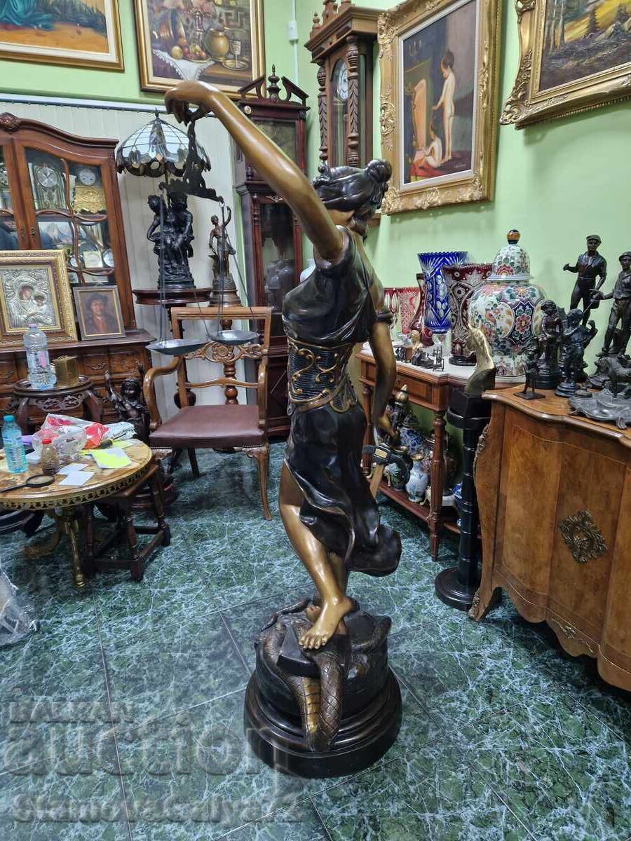 Awesome huge bronze figure statuette Themis with price 10998.00 BGN | € 5623.19 Awesome huge bronze figure statuette Themis with price 10998.00 BGN | € 5623.19