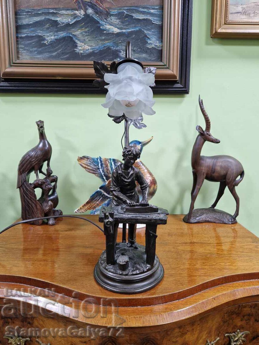 Beautiful antique table lamp Beautiful antique table lamp