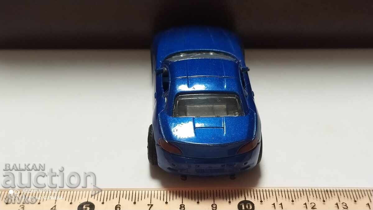 Delivery of Blue trolley with opening doors Delivery of Blue trolley with opening doors