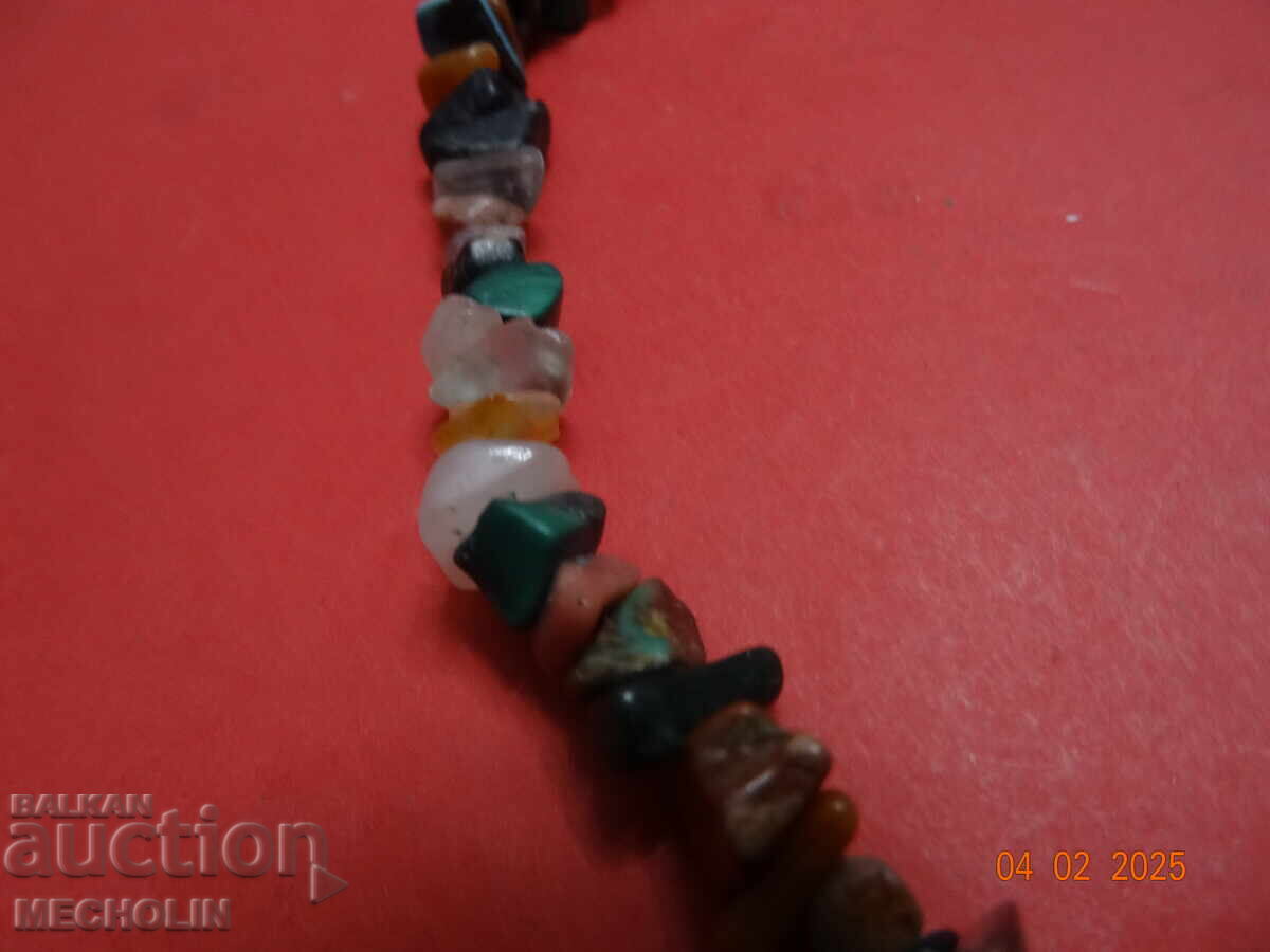 Licitație COLIER VECHI DIN PIETRE NATURALE Licitație COLIER VECHI DIN PIETRE NATURALE