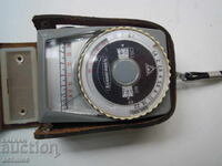 LIGHT METER