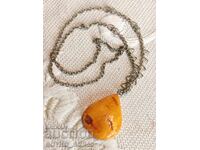 Colier original rusesc socialist URSS pandantiv chihlimbar baltic