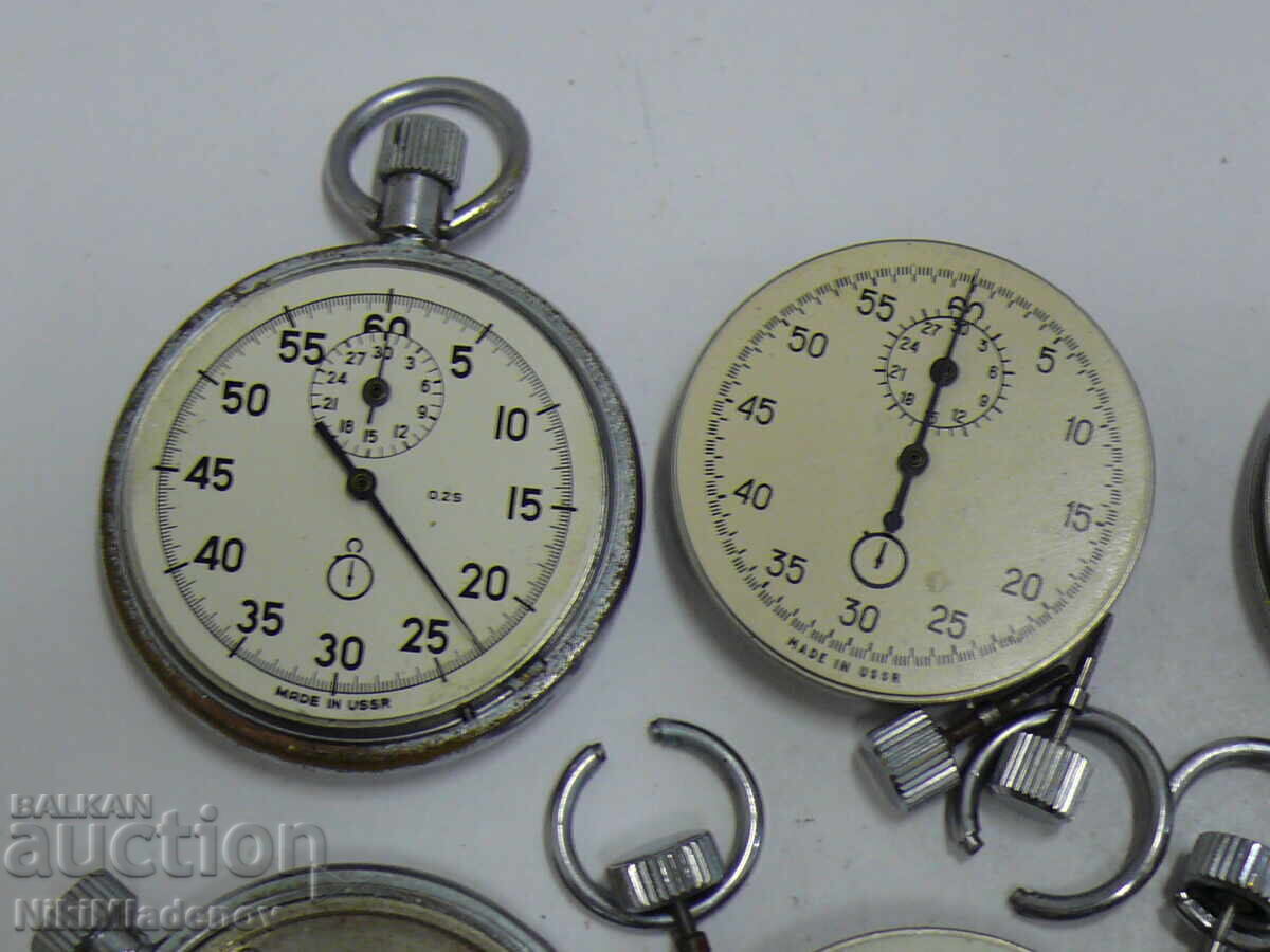 Lot Cronometre Agat mecanisme URSS cu preț 30.00 BGN | € 15.34 Lot Cronometre Agat mecanisme URSS cu preț 30.00 BGN | € 15.34