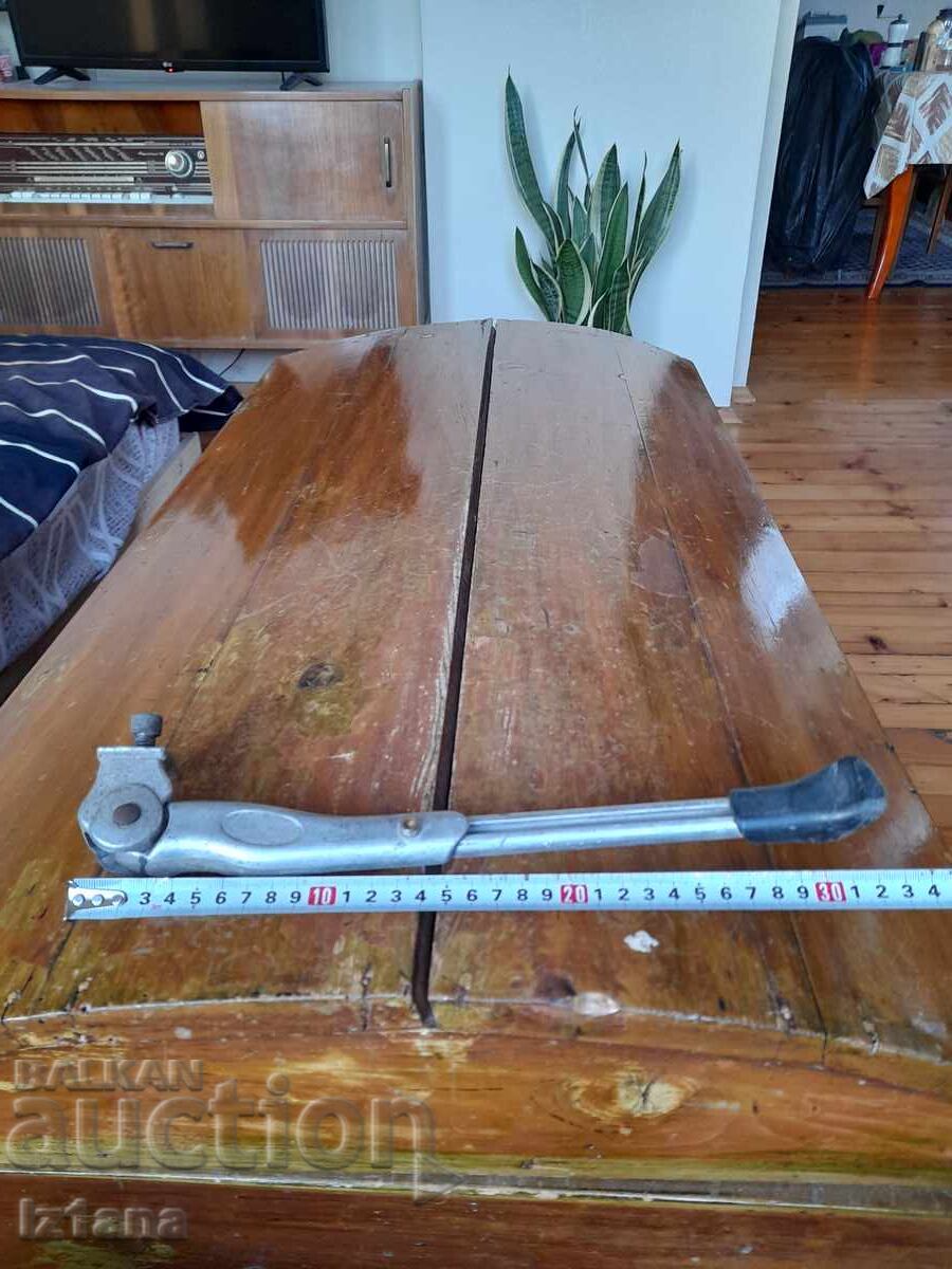 Bike stand, bike with price 32.00 BGN | € 16.36