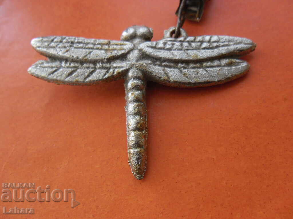 Metal dragonfly pendant with price 1.70 BGN | € 0.87 Metal dragonfly pendant with price 1.70 BGN | € 0.87