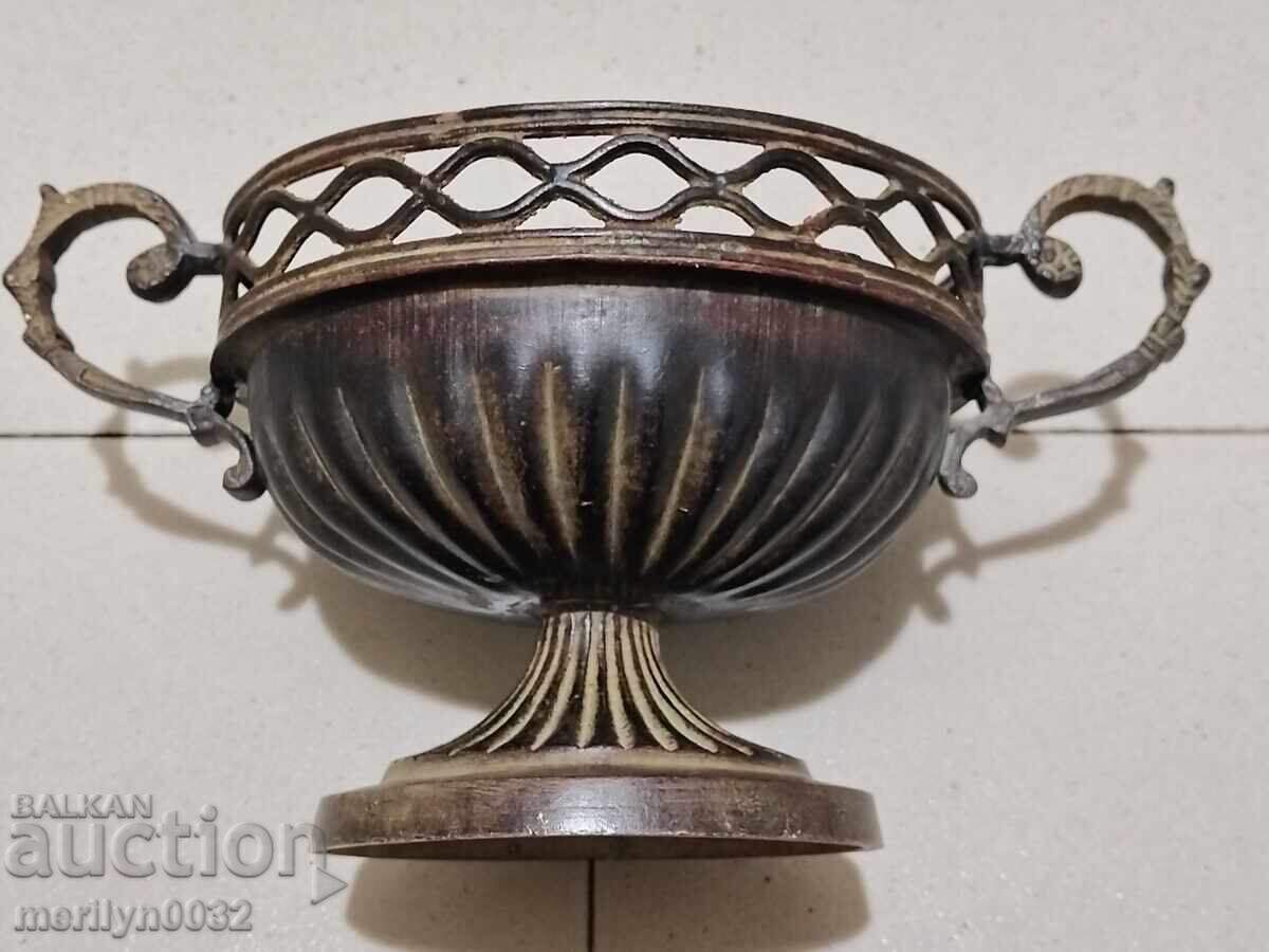 Metal basket candy box bronze container with price 78.00 BGN | € 39.88 Metal basket candy box bronze container with price 78.00 BGN | € 39.88