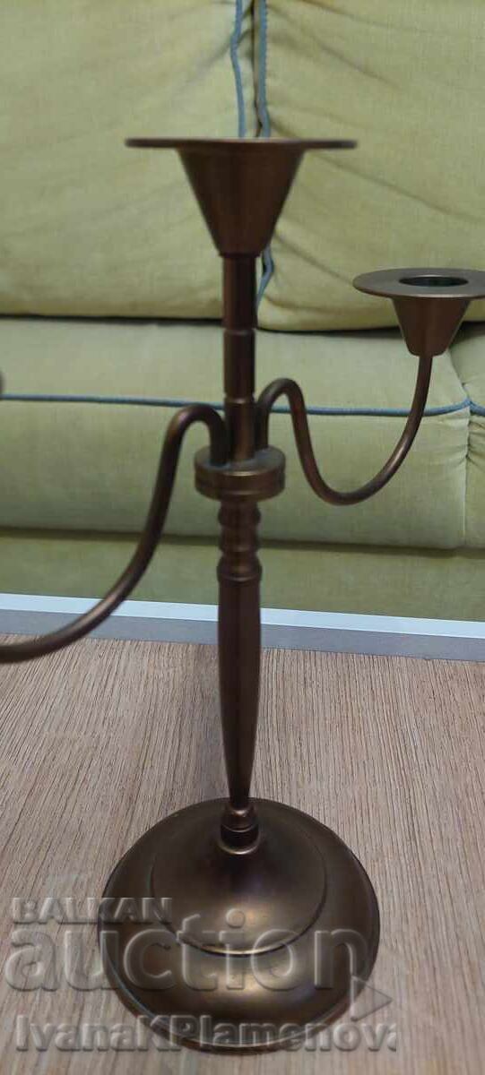 Auction A honey candlestick for connoisseurs Auction A honey candlestick for connoisseurs