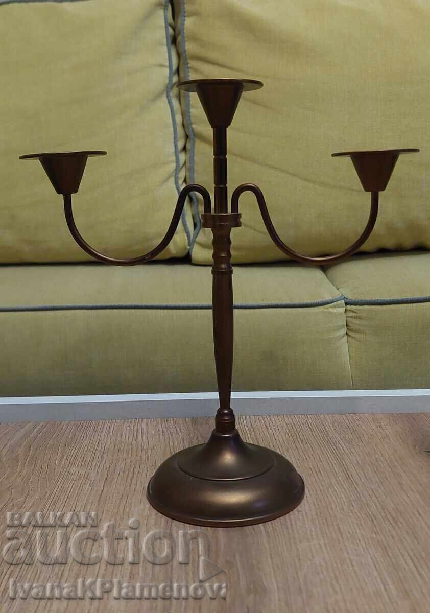 A honey candlestick for connoisseurs A honey candlestick for connoisseurs