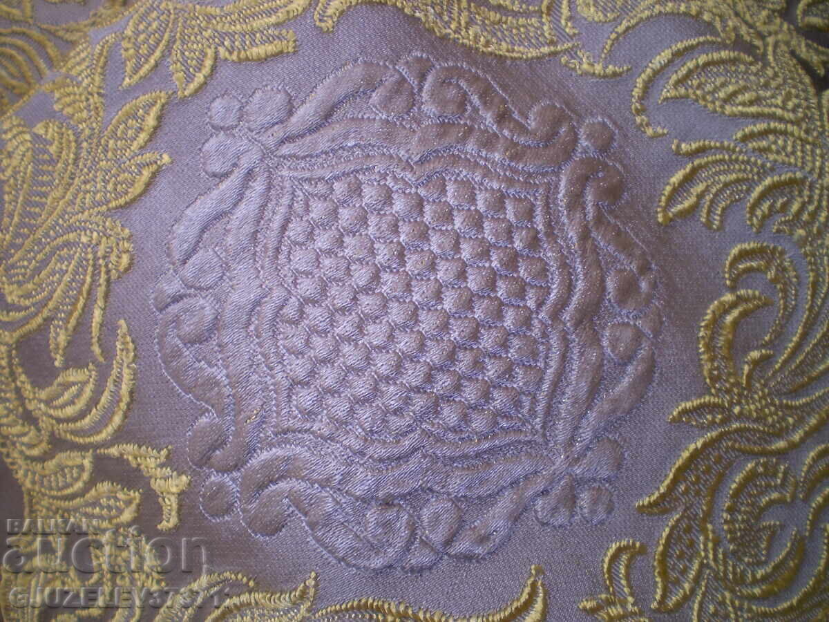 Livrarea țesătură de tapițerie în relief vechi motive aurii Livrarea țesătură de tapițerie în relief vechi motive aurii