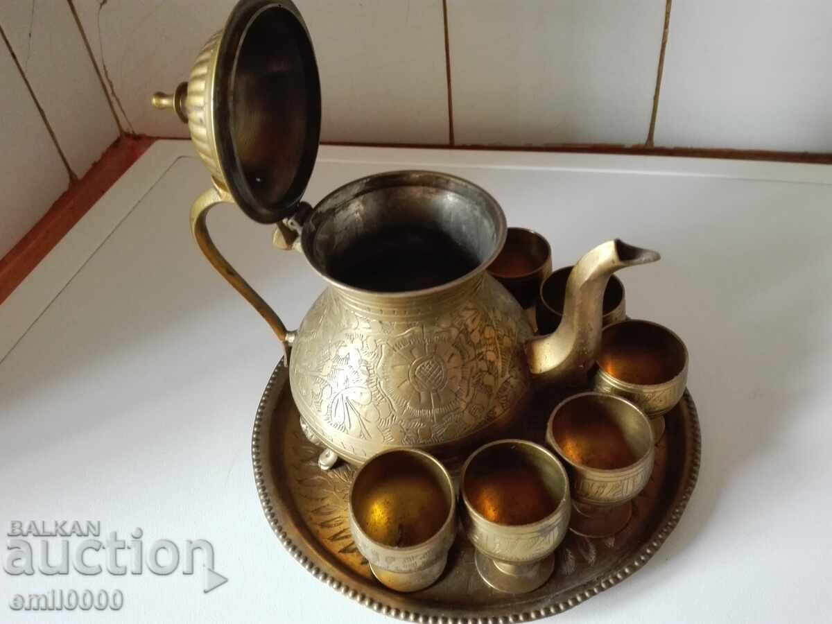 Όμορφη παλιά υπηρεσία ορείχαλκου. - 6