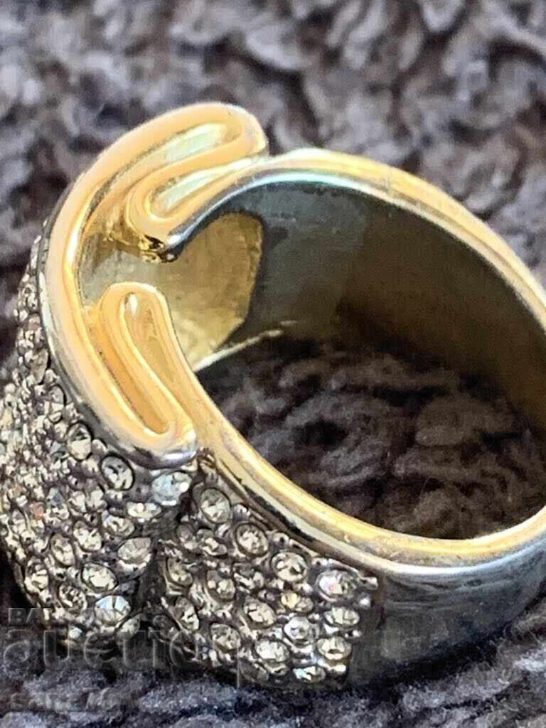 Beautiful new women's ring-2 with price 5.00 BGN | € 2.56 Beautiful new women's ring-2 with price 5.00 BGN | € 2.56