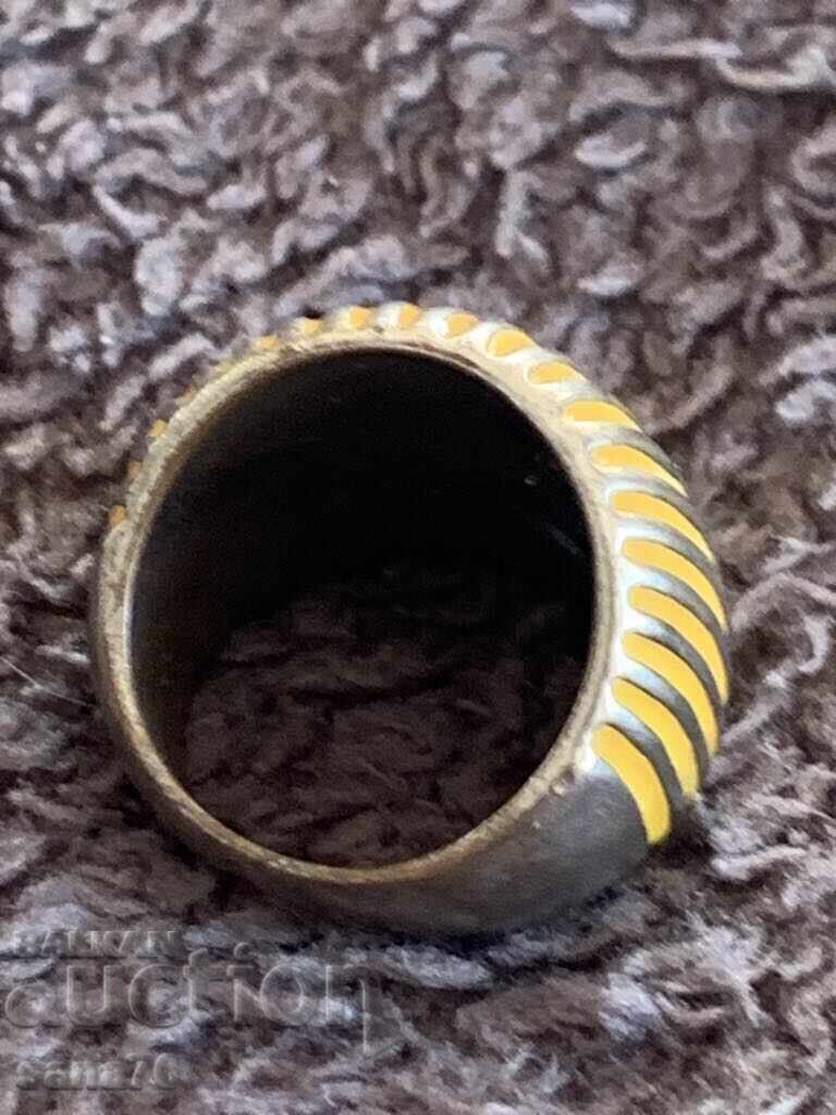 Delivery of Beautiful new women's ring-3