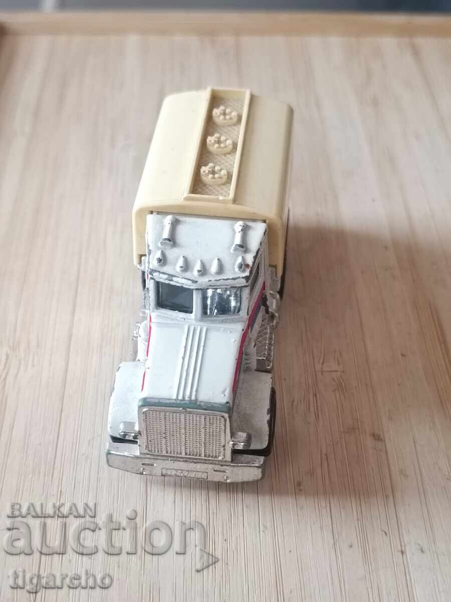 Φορτηγό σπιρτόκουτο ΜΑΚΑΟΥ - 7 Φορτηγό σπιρτόκουτο ΜΑΚΑΟΥ - 7