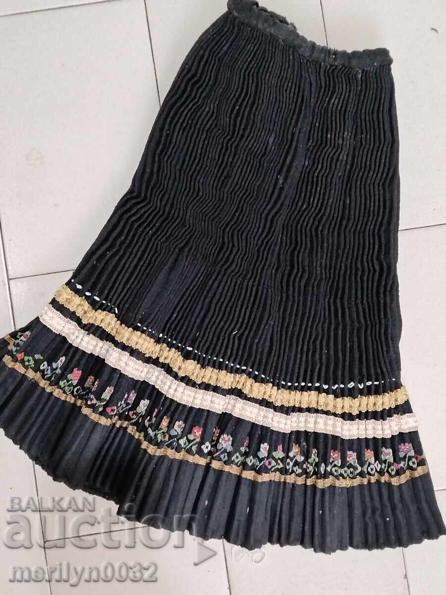 Auction Old screaming Karlyan costume with embroidery bruchnik Auction Old screaming Karlyan costume with embroidery bruchnik