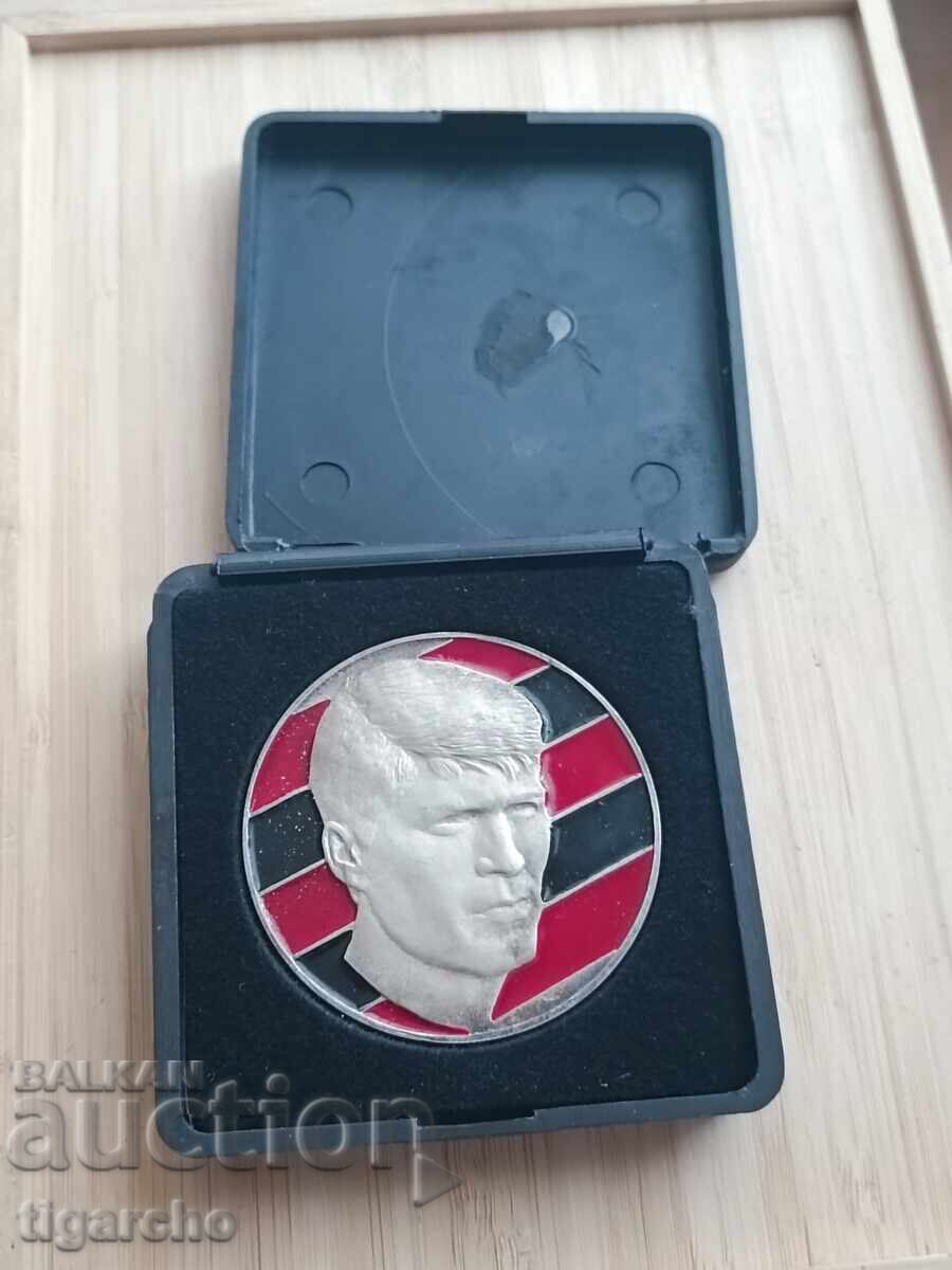 Παράδοση Πλακέτα Nikola Kotkov Παράδοση Πλακέτα Nikola Kotkov