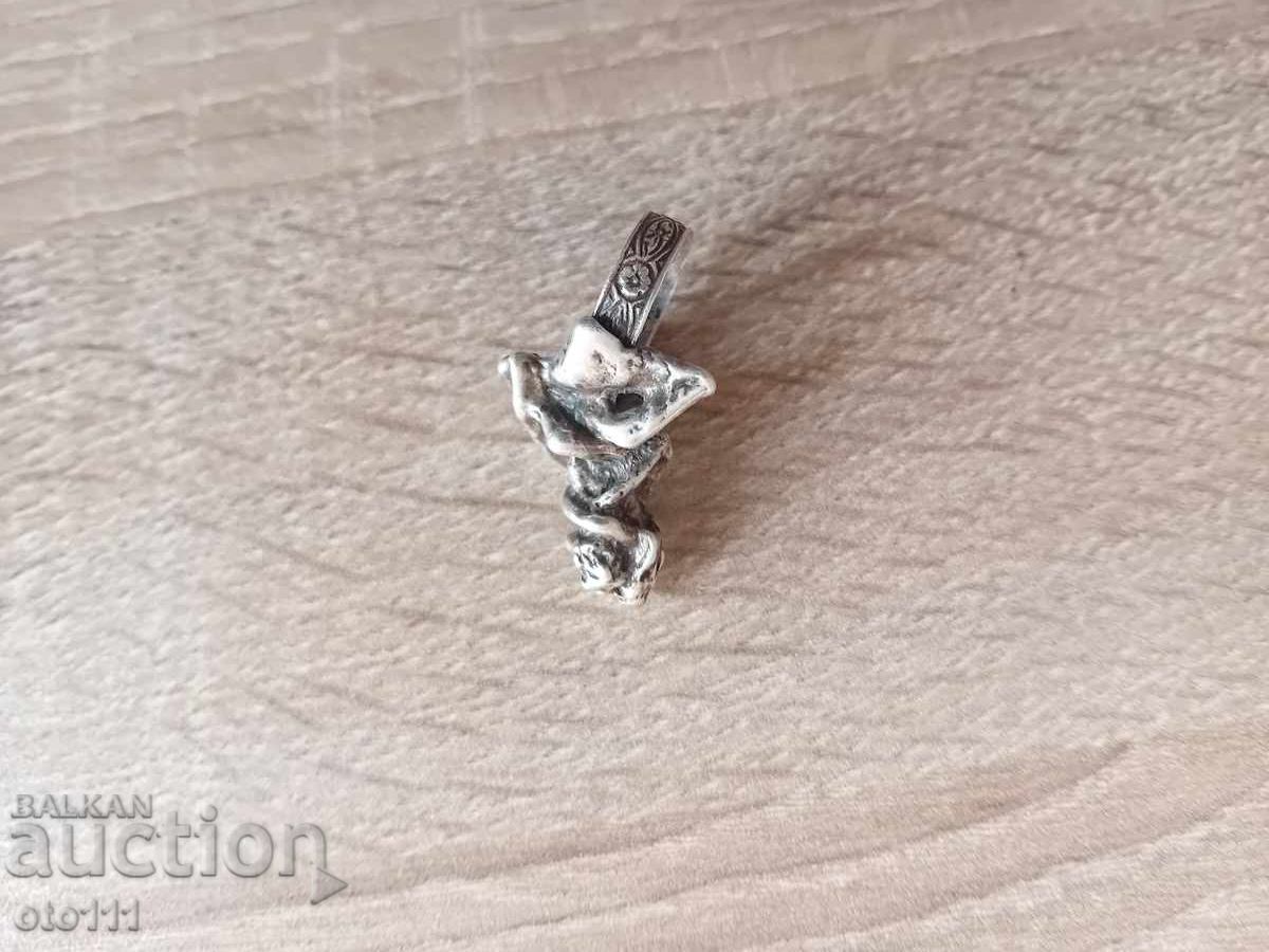 ΠΑΛΙΟ ΑΣΗΜΕΝΙΟ ΔΑΧΤΥΛΙΔΙ ΜΕ ΕΡΩΤΙΚΗ ΣΚΗΝΗ με τιμή 80.00 BGN | € 40.90 ΠΑΛΙΟ ΑΣΗΜΕΝΙΟ ΔΑΧΤΥΛΙΔΙ ΜΕ ΕΡΩΤΙΚΗ ΣΚΗΝΗ με τιμή 80.00 BGN | € 40.90