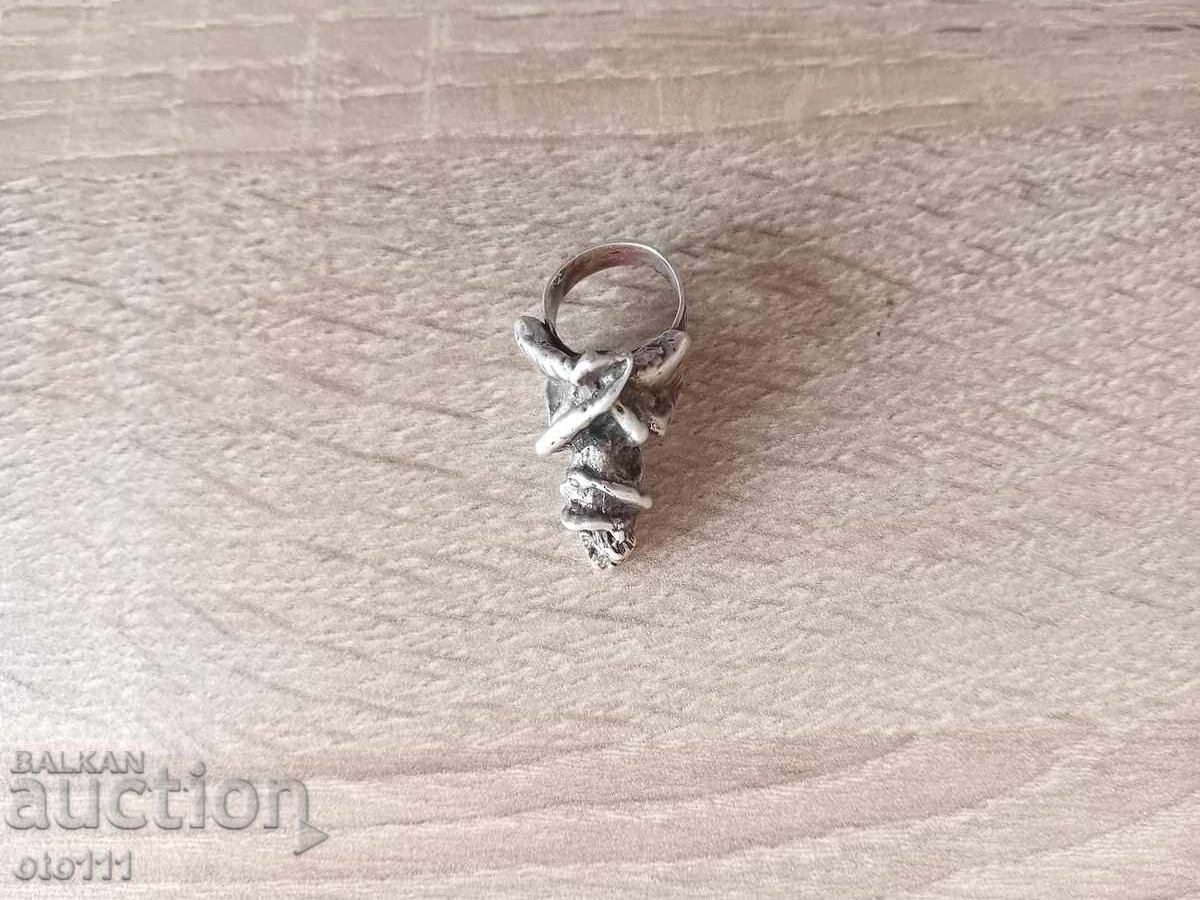 Δημοπρασία ΠΑΛΙΟ ΑΣΗΜΕΝΙΟ ΔΑΧΤΥΛΙΔΙ ΜΕ ΕΡΩΤΙΚΗ ΣΚΗΝΗ Δημοπρασία ΠΑΛΙΟ ΑΣΗΜΕΝΙΟ ΔΑΧΤΥΛΙΔΙ ΜΕ ΕΡΩΤΙΚΗ ΣΚΗΝΗ