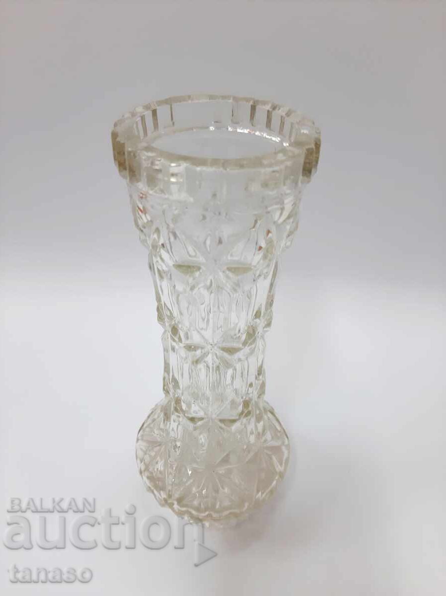 Auction Old massive glass vase (2.2) Auction Old massive glass vase (2.2)