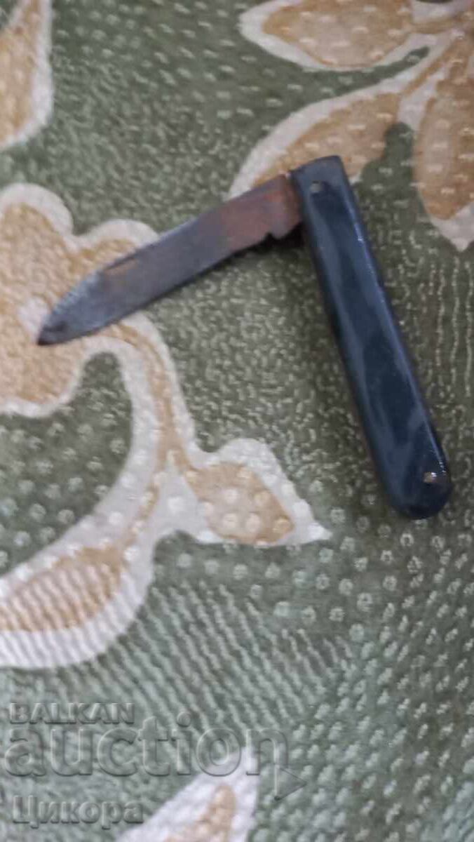 OLD KNIFE FOLDING LEGS OLD KNIFE FOLDING LEGS