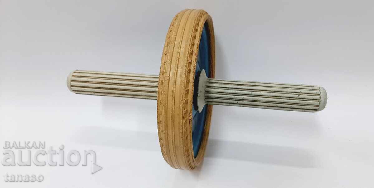 Old exercise bike with handles, fitness equipment (1.5) with price 35.00 BGN | € 17.90 Old exercise bike with handles, fitness equipment (1.5) with price 35.00 BGN | € 17.90