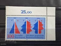 RFG/RFG - 100 de ani asigurări publice amânate...(1989) MNH