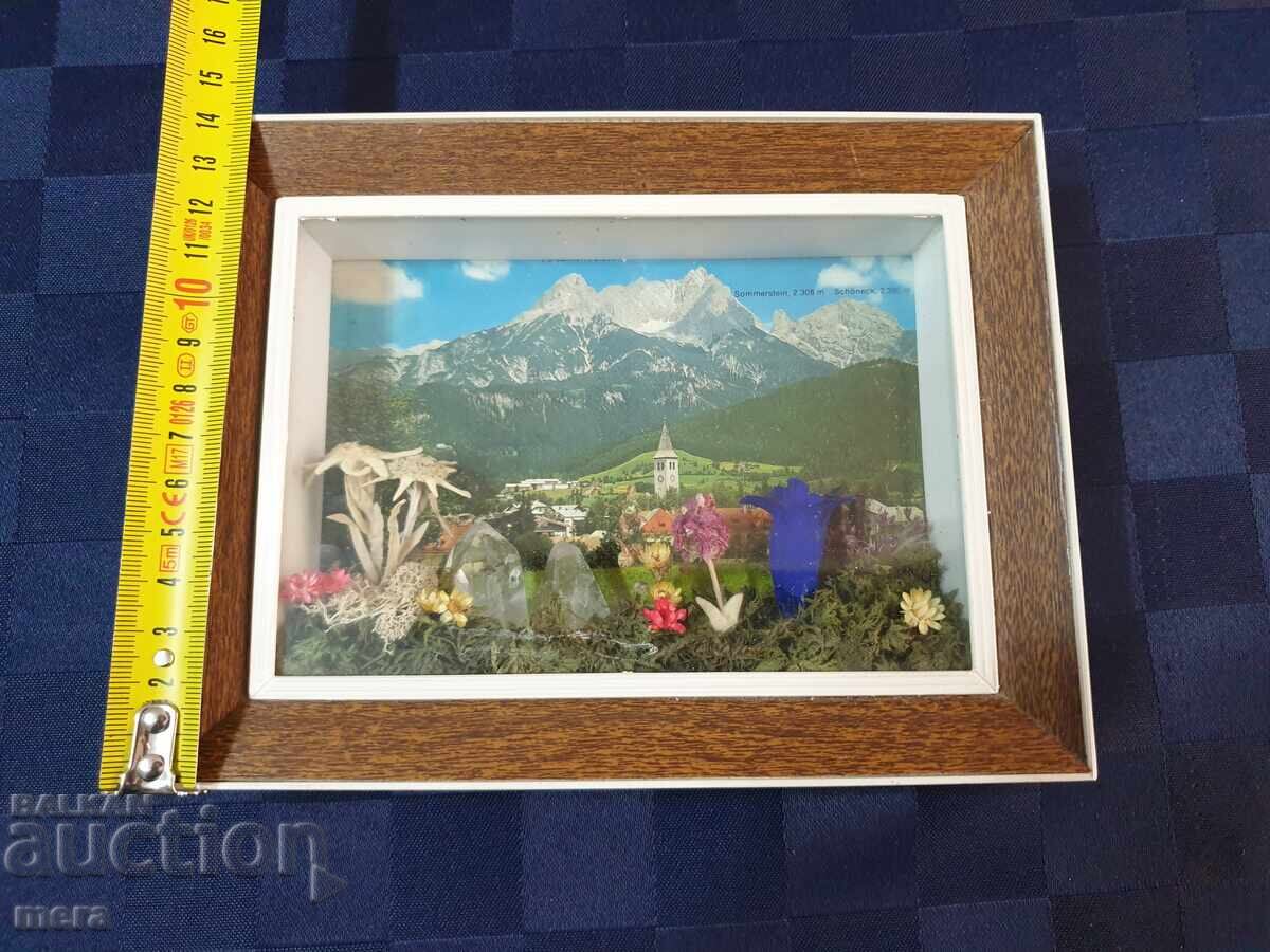 Flowers and crystals in a frame from the Austrian Alps - Floralp Tyrol - 6 Flowers and crystals in a frame from the Austrian Alps - Floralp Tyrol - 6