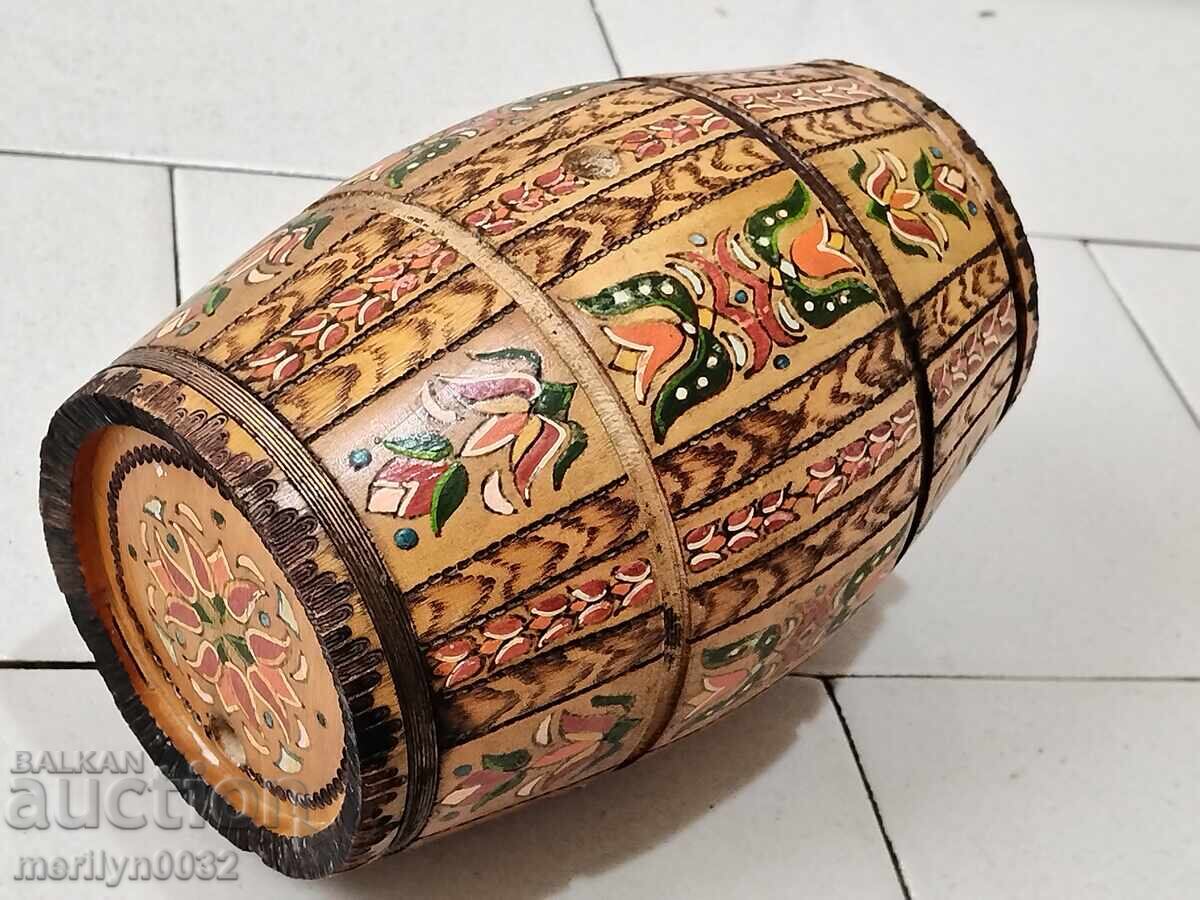 Bure, barrel, wood, pavur buckel bucklitsa with price 67.00 BGN | € 34.26 Bure, barrel, wood, pavur buckel bucklitsa with price 67.00 BGN | € 34.26