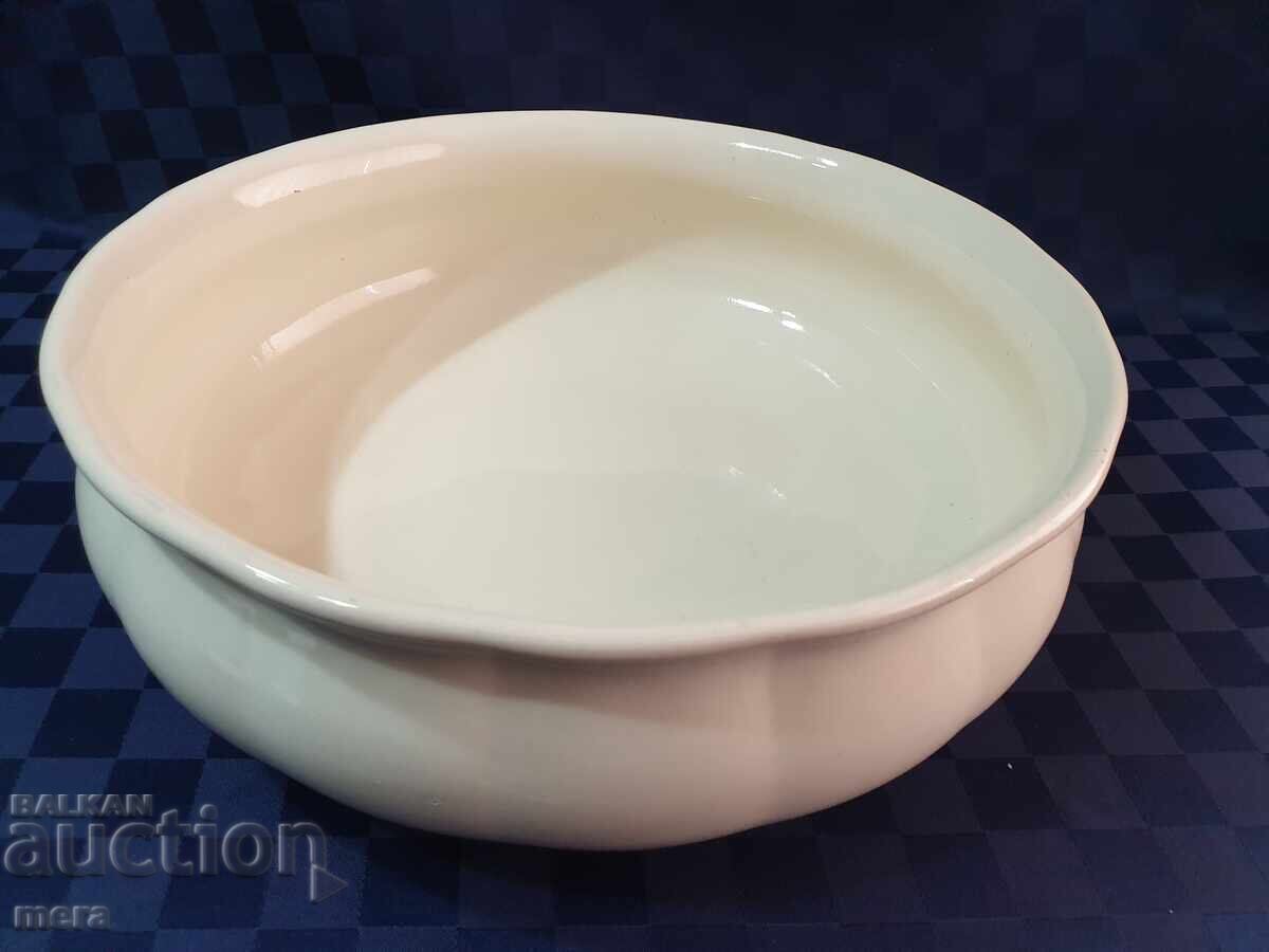 Large solid antique porcelain basin with price 220.00 BGN | € 112.48 Large solid antique porcelain basin with price 220.00 BGN | € 112.48