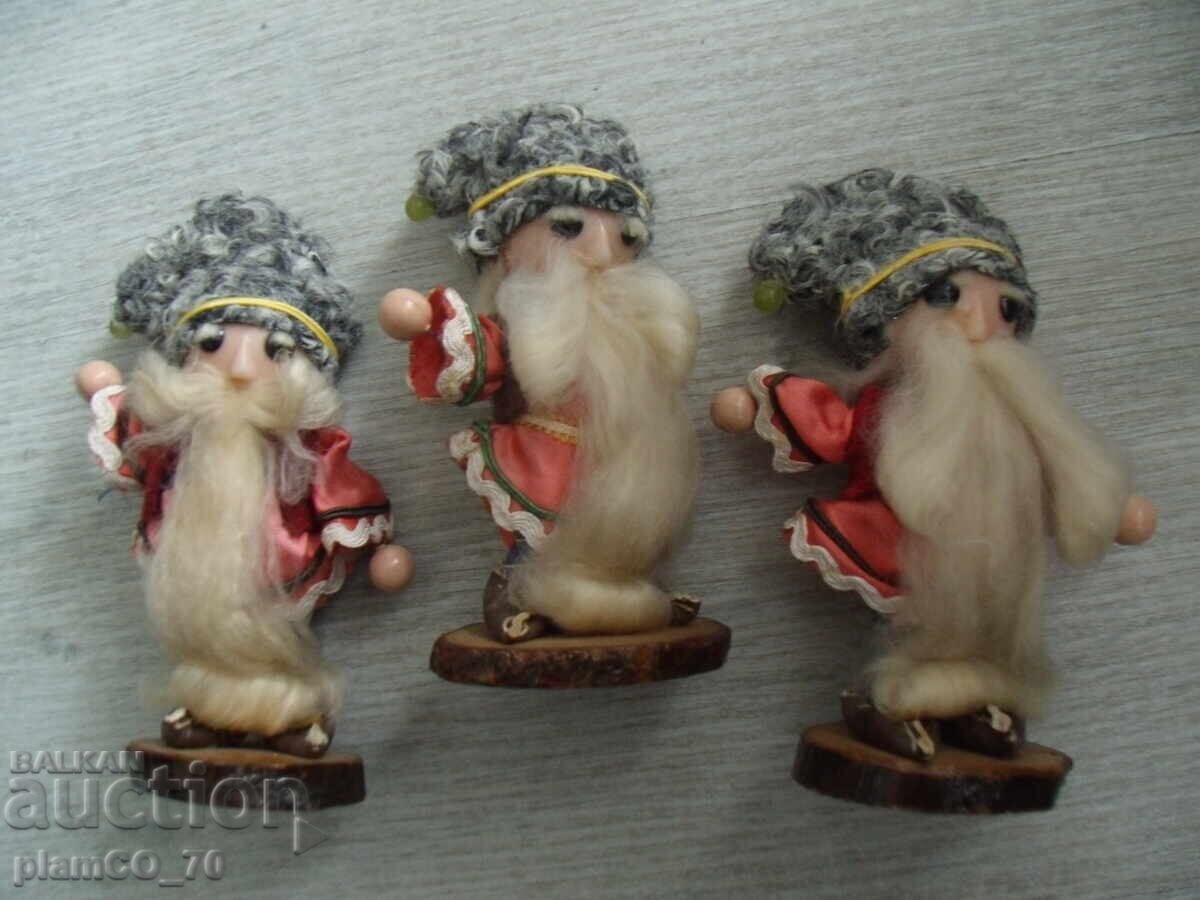No.*7885 three old figures / dolls - height 15 cm with price 30.00 BGN | € 15.34