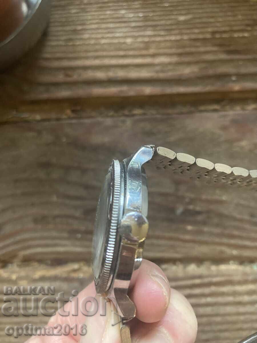 Auction Watch Auction Watch