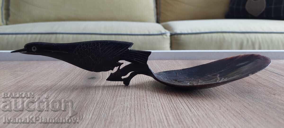 Доставка на Дърворезба за ценители