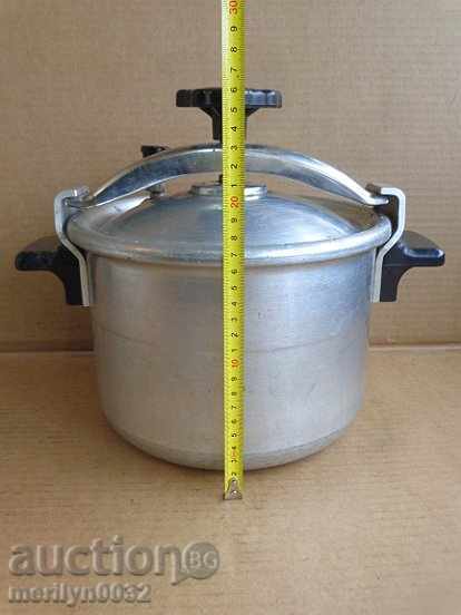 Pressure cooker from the USSR Pressure cooker from the USSR